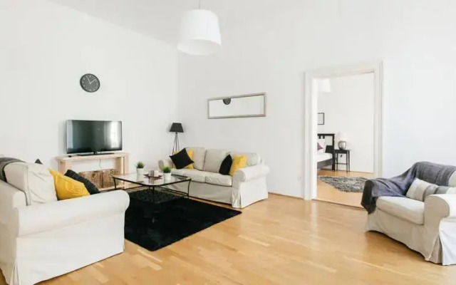 Lovely 2BD on Király street