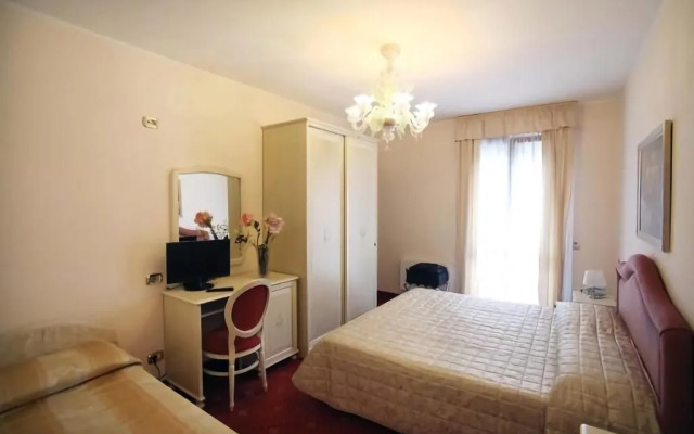 Nice Suites & Hotels