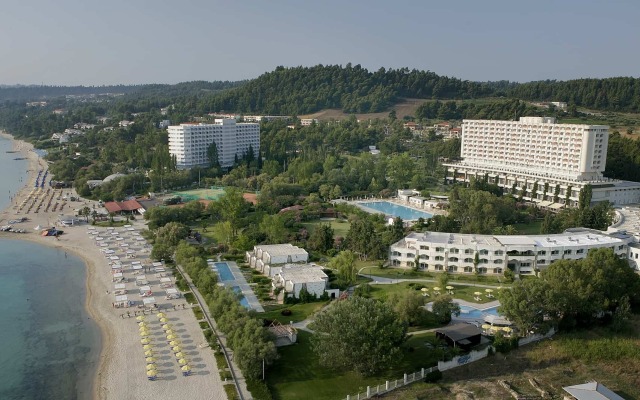 Отель Athos Palace вид на фасад