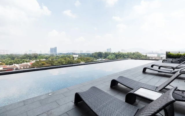 Luxurious Studio Suites @ Tun Razak