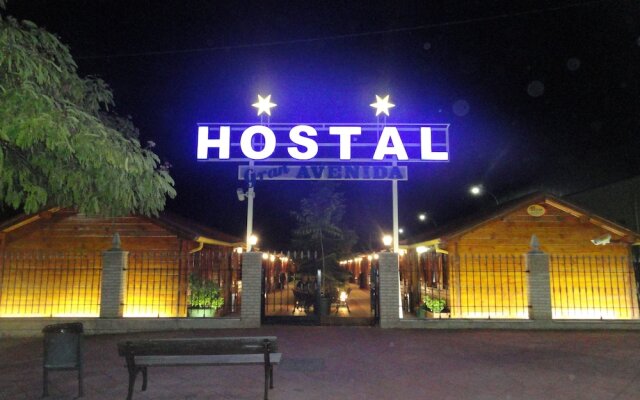 Отель Hostal Gran Avenida Испания, Саэлисес - отзывы, цены и фото номеров - забронировать отель Hostal Gran Avenida онлайн вид на фасад