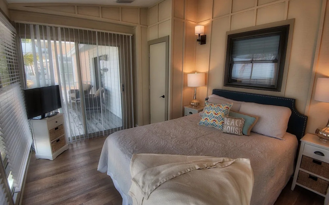 Casa on the Beach Apartment 3
