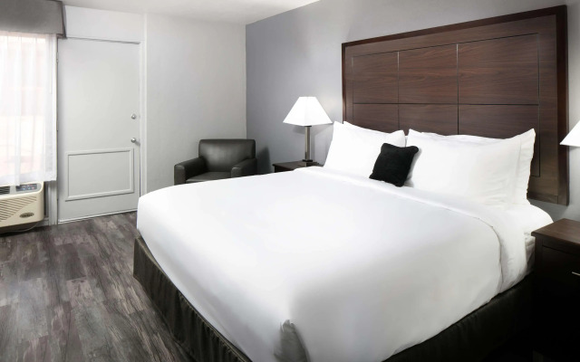 Red Lion Inn & Suites Tucson Downtown