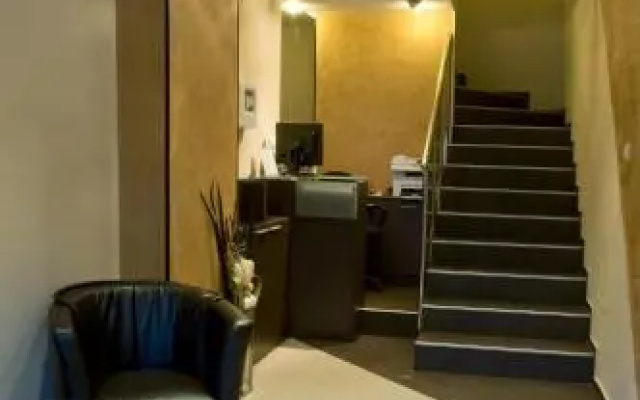 Hotel 4 Zona