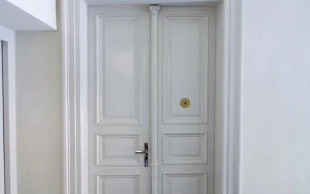 Bouquet Apartments
