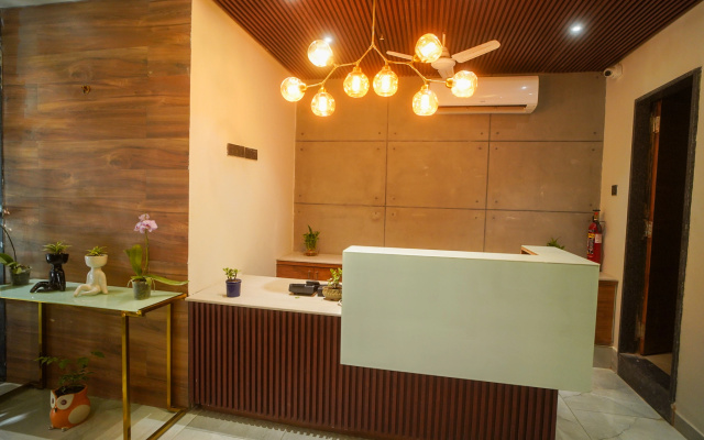 Hotel Lunar Stays