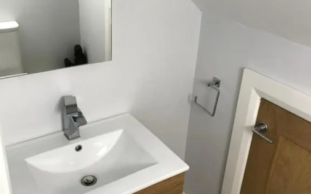 Lakeside Studio 1 Loft Apartment