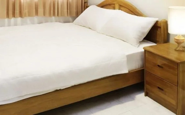 Yens Hotel 2