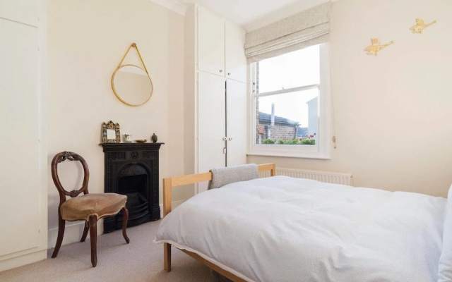 [MC] Stunning 2BR Dalston Period Flat