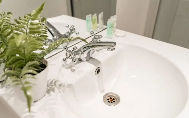 Livestay - Hidden Covent Garden Gem
