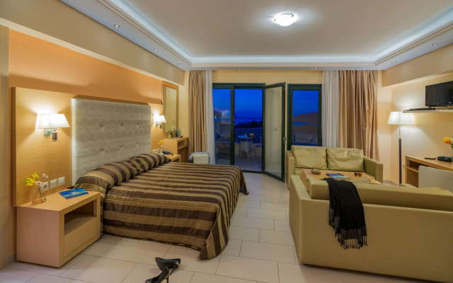 Ai Yannis Suites and Apartments Hotel