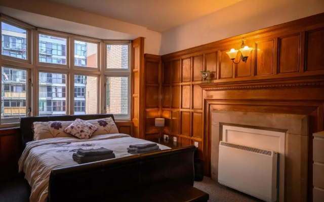 Amazing 3 Bedroom apartment in the center of Town