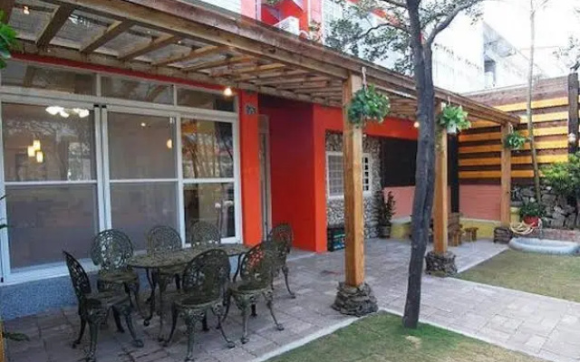 Dong Fong Garden Hostel