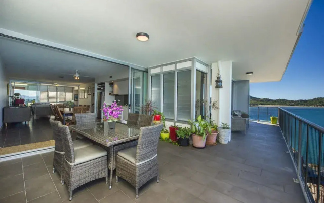 1 Bright Point Apartment 5404