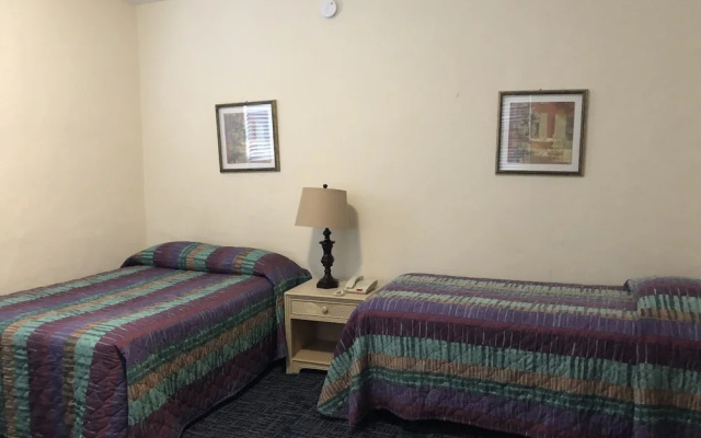 AAE Lombardy Hotel