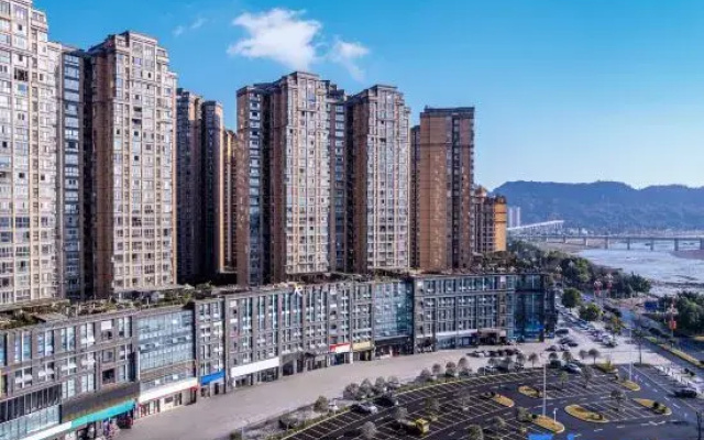 Rezen Select Hotel Yaan