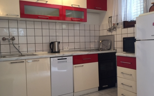Apartment Makaj - 80 m from the beach : A1 Cove Basina (Jelsa), Island Hvar