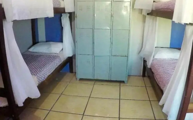 Hostel Lobo Inn Buzios