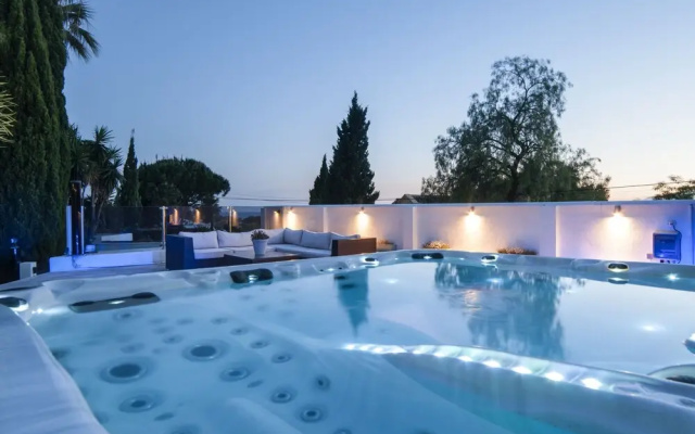 Villa Issabella Marbella, Elviria