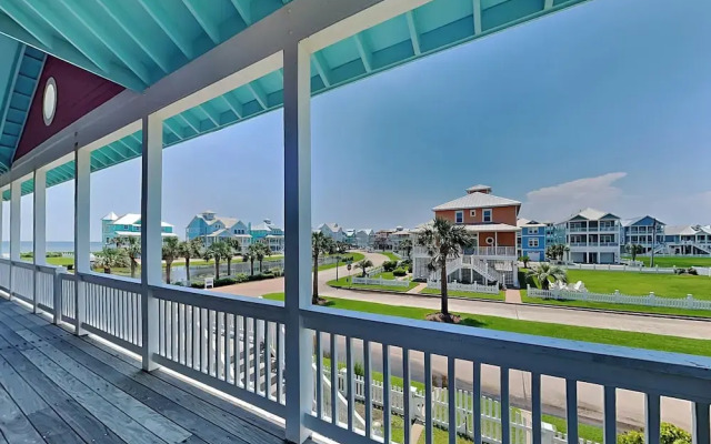 The Beachside Villa by Ryson Vacation Rentals