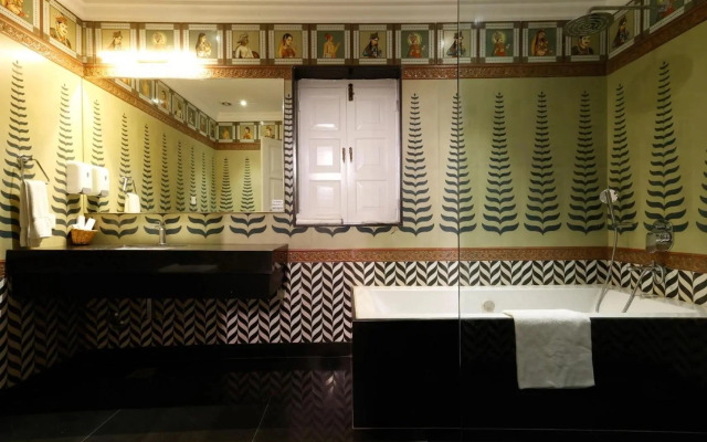 Saroja Heritage, Varanasi
