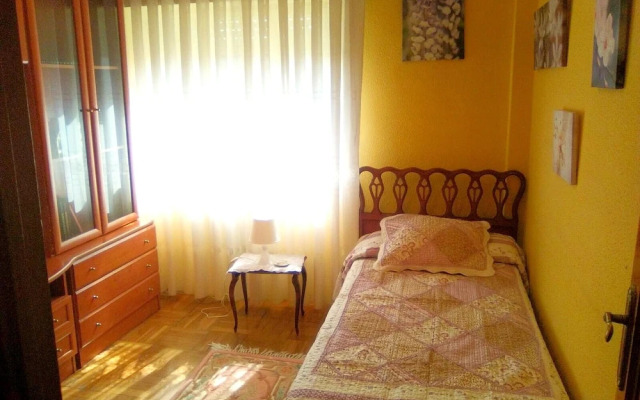 House With 3 Bedrooms in Oviedo, With Wifi
