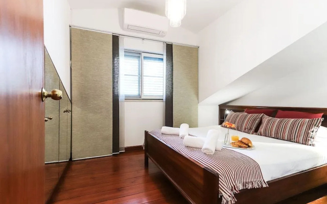 Av. Liberdade Duplex By Homing