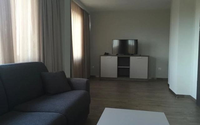 La Casa Hotel
