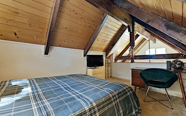 604spruc 2 Bedroom Home