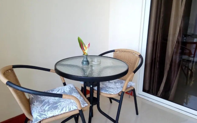 Precious Residence C - Self-catering Studio