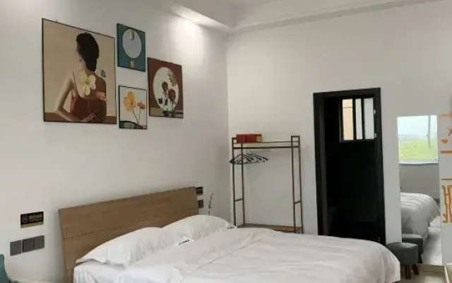 Baoshan Lafure Hotel (Qinghuahai Wetland Park)