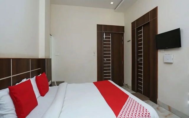 OYO 7209 Hotel Rama Palace