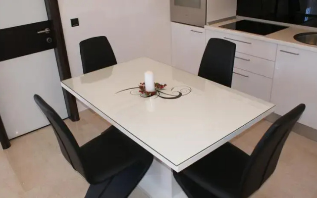 Avema Apartment