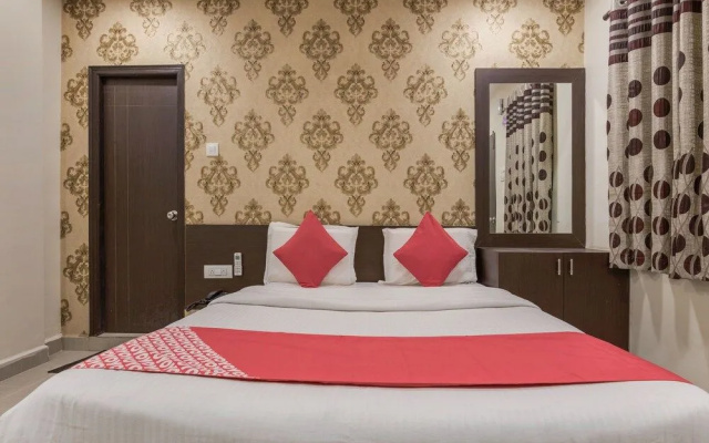 Oyo 13114 Svs Luxury Rooms