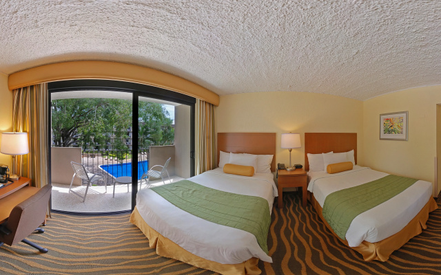 Irazu Hotel & Studios