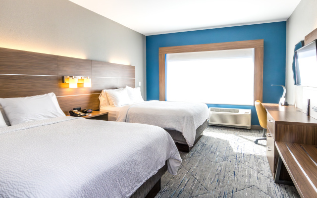 Holiday Inn Express & Suites Louisville Downtown by IHG