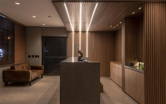 Max Plaza Hotel