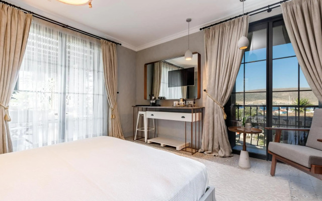 Alacati Port Ladera Hotel - Adults Only