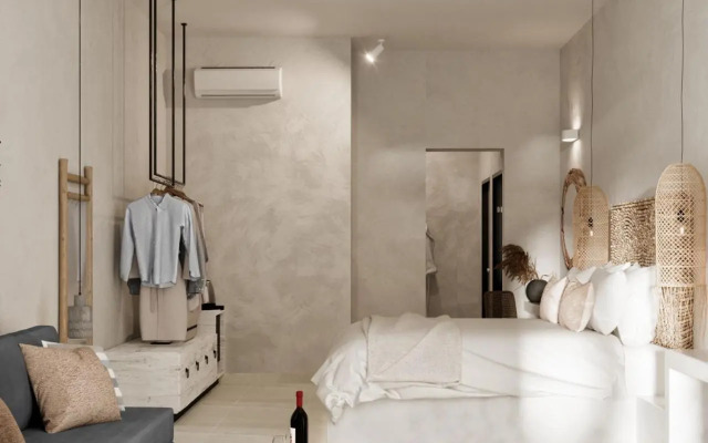 Delfini Beach Hotel