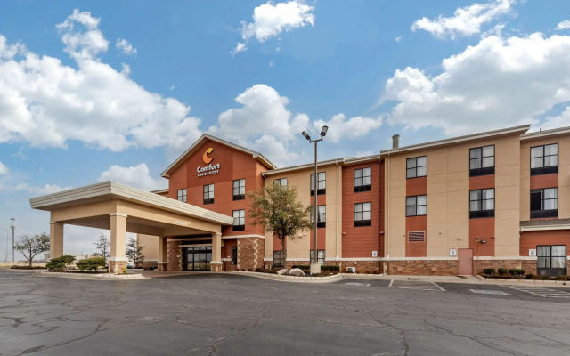 Spark by Hilton Shawnee