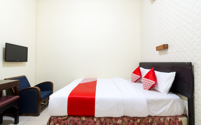 OYO 1338 Hotel Sartika