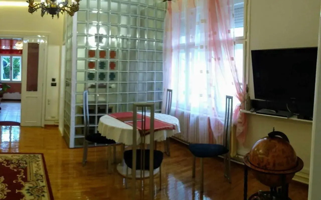 Resident Hill Resort