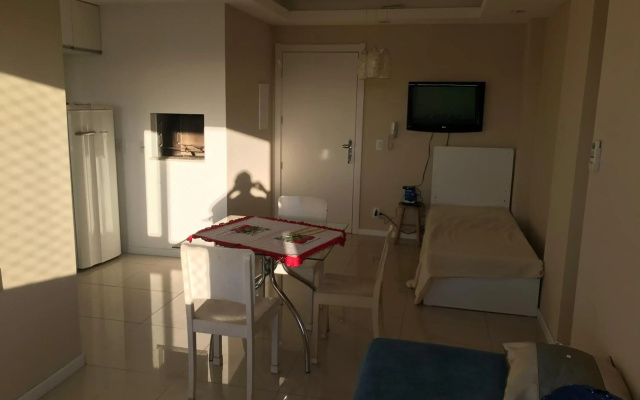 Apartamento p/ 8 com garagem churasqueira e piscina