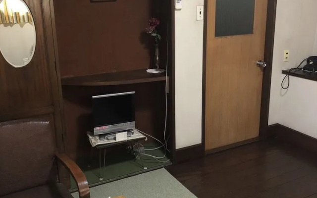 Higashiyama Hotel