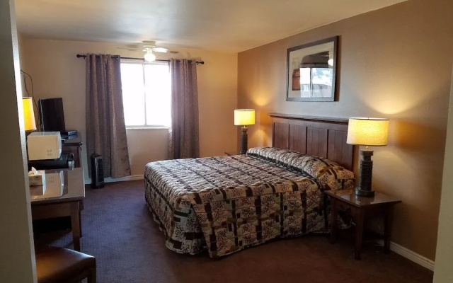 Antler Motel
