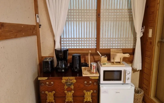 Hanok goeul