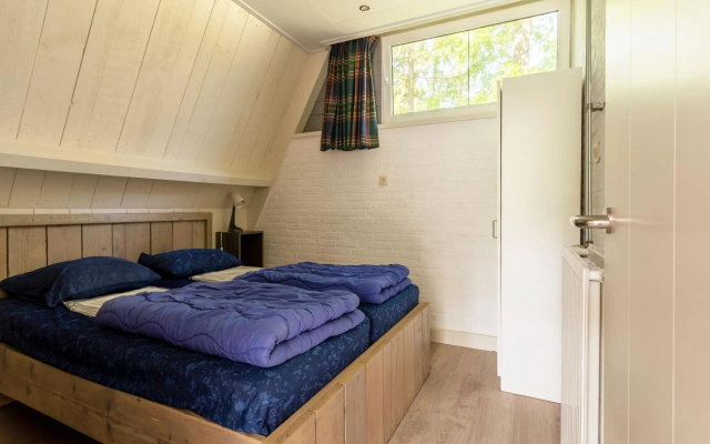 Family Bungalow by the Fen