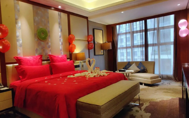 Guolong Hotel
