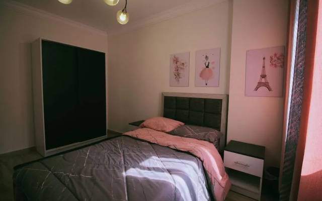 Smart Luxury Apartment in new Building of Compound