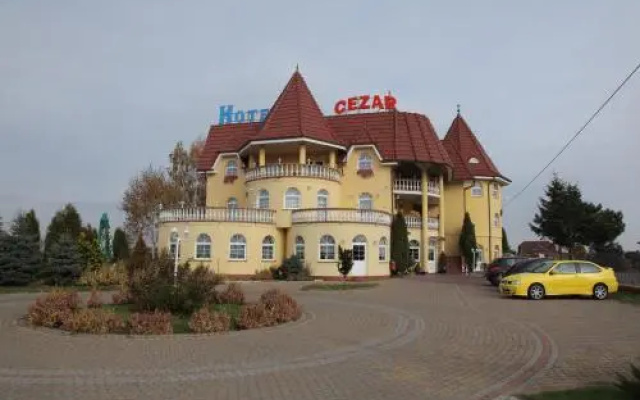 Cezar Hotel